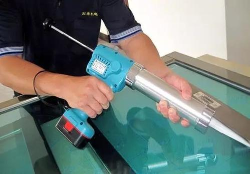 中性玻璃膠與酸性玻璃膠的區別